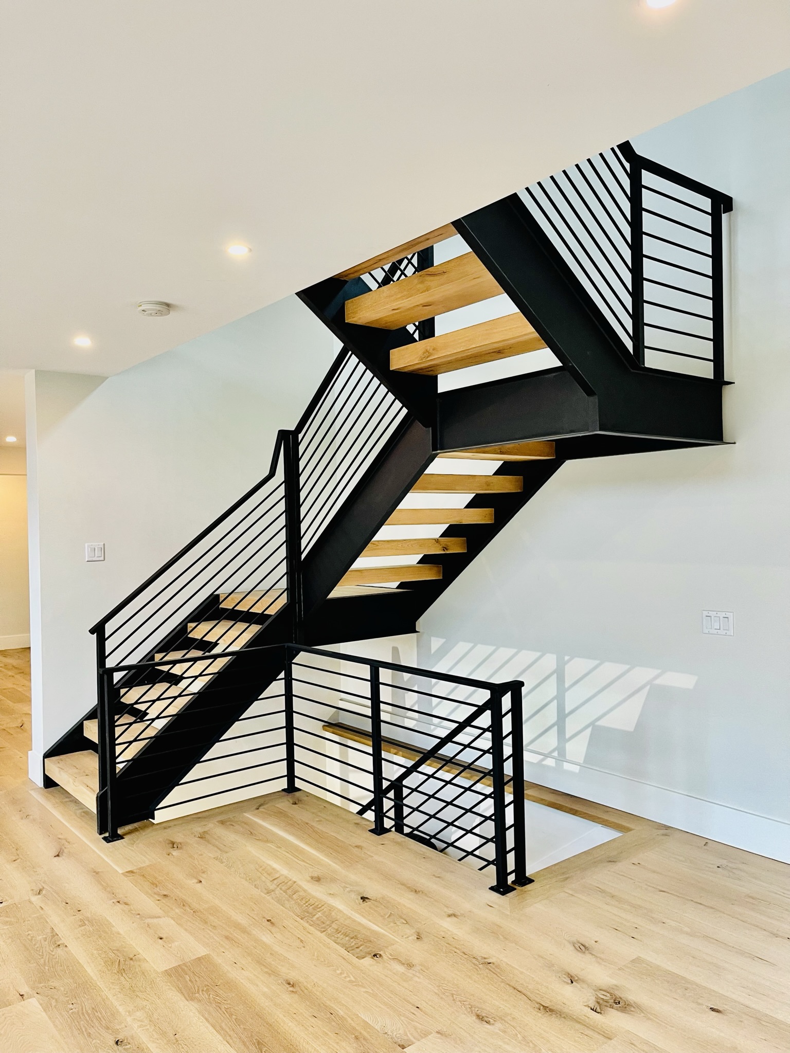 Dual Stringer Staircases